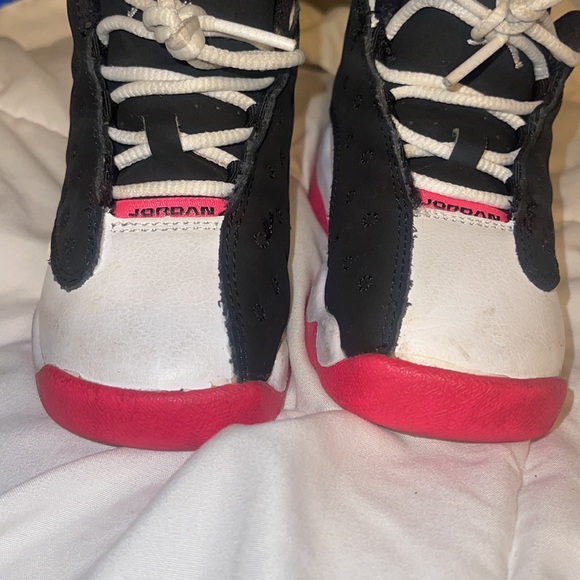 Kids Jordans 13’s - Picture 2 of 4
